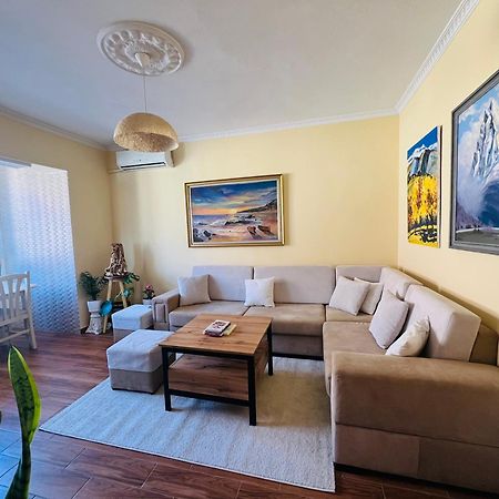 Cozy Central Apartment Tirana Kültér fotó