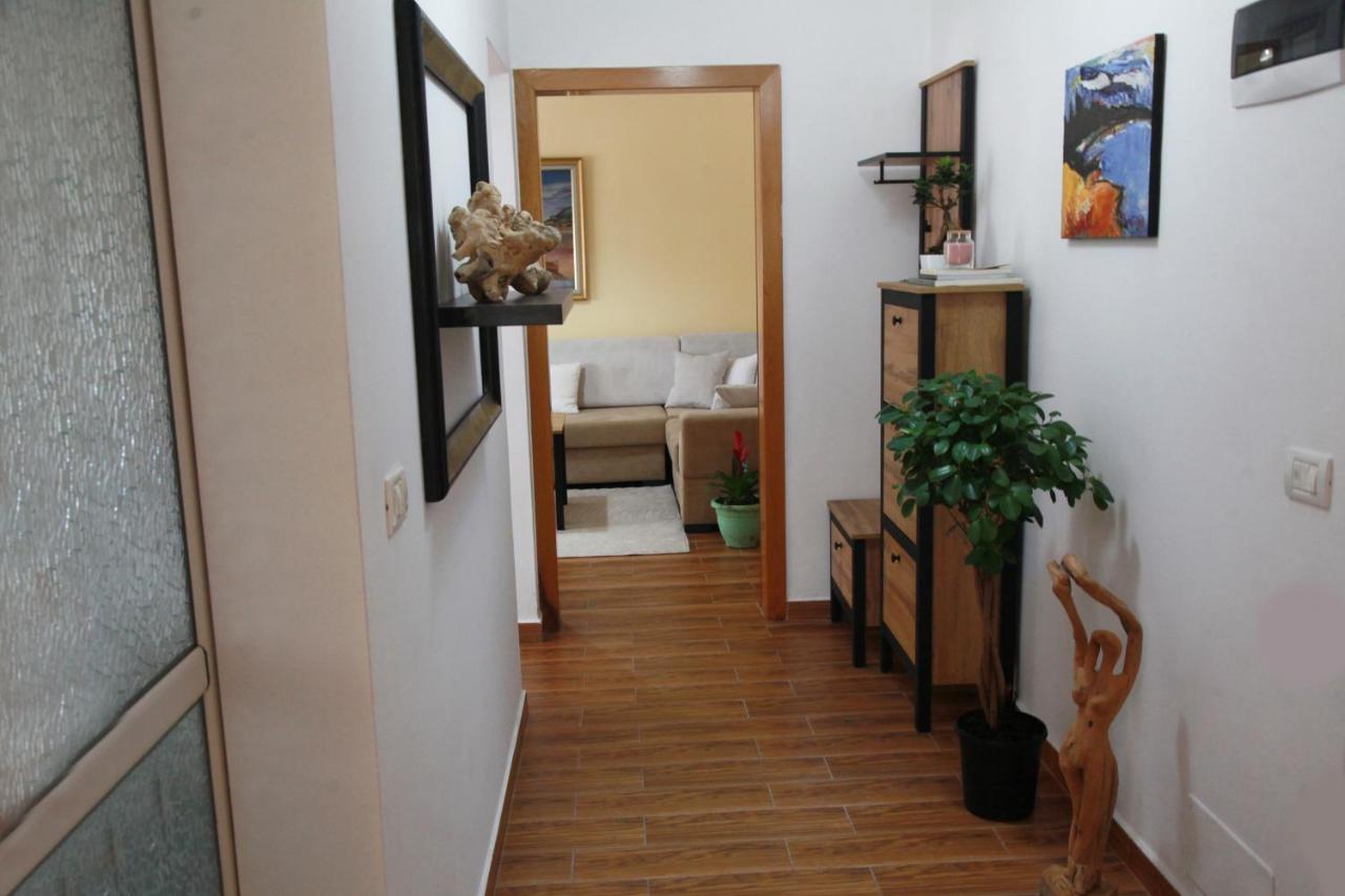 Cozy Central Apartment Tirana Kültér fotó
